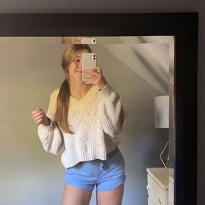 Meet your Posher, Emelia